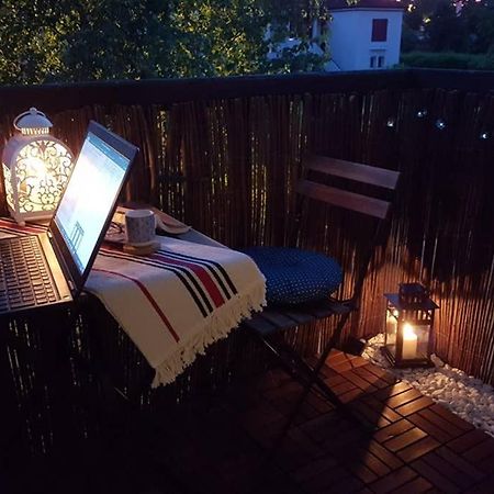 Studio Privatif Sur Orthez Exterior foto